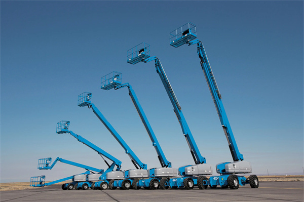 高空作業(yè)車(chē)